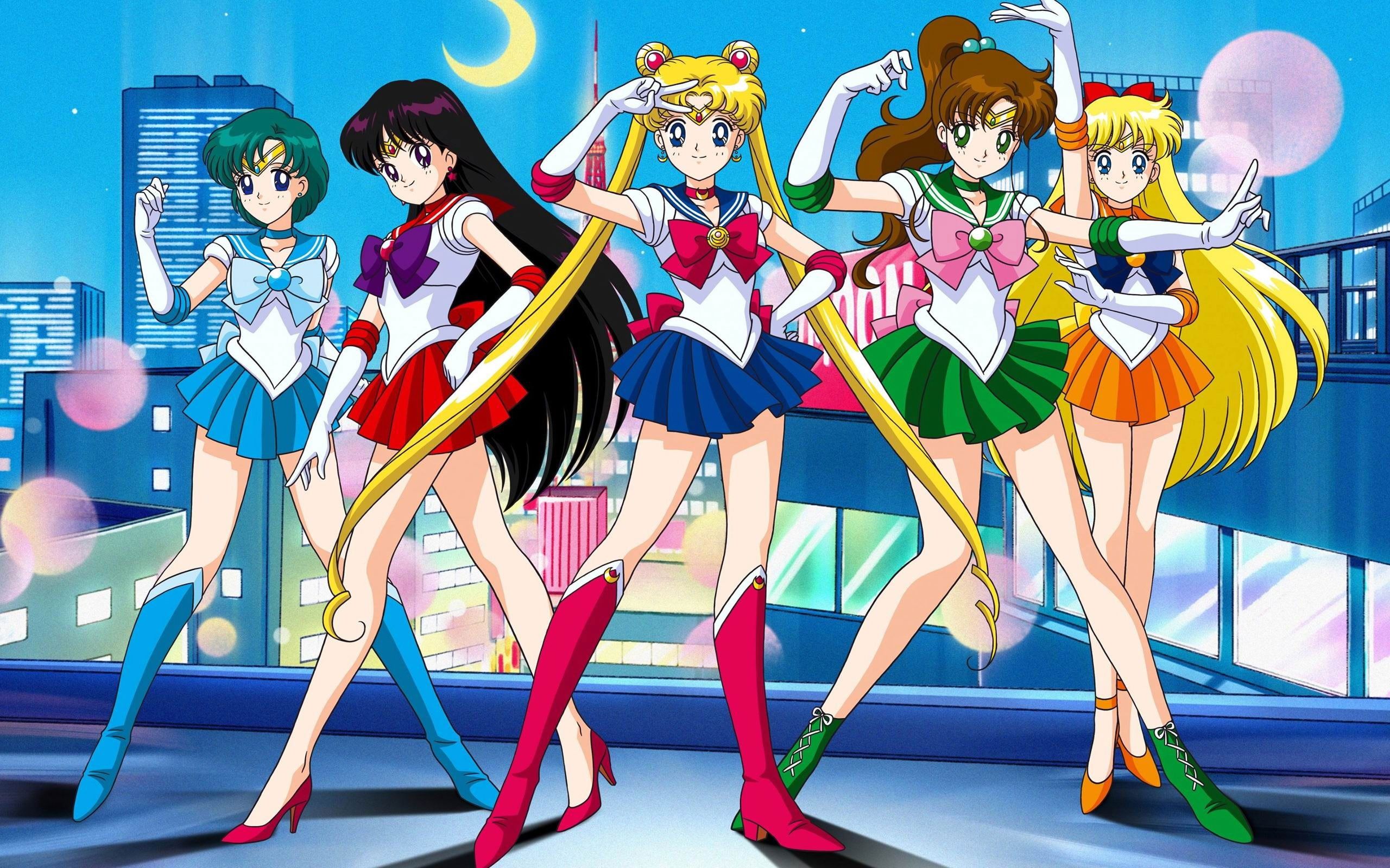 Sailor moon characters in their sailor suits - Sailor Moon