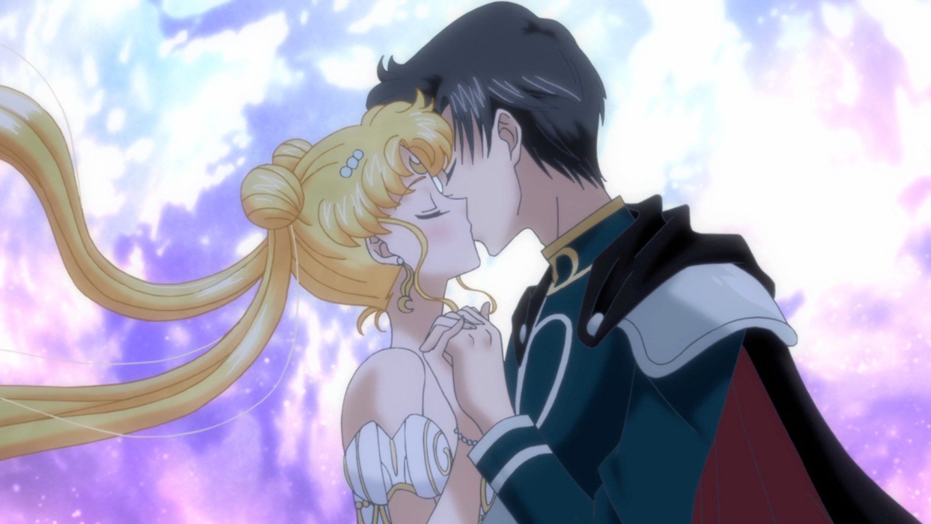 Sailor Moon and Tuxedo Mask share a kiss in the new trailer for the upcoming Sailor Moon Eternal film. - Sailor Moon