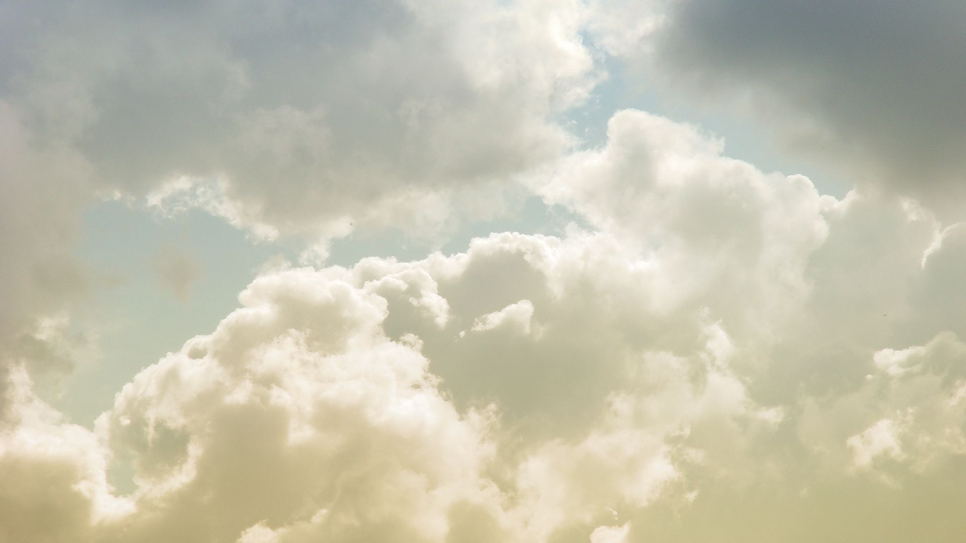 Cloud Aesthetic Background for PC Free Download