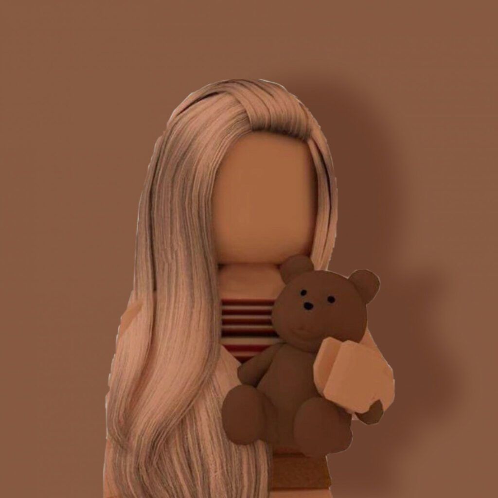 A doll holding up her teddy bear - Roblox