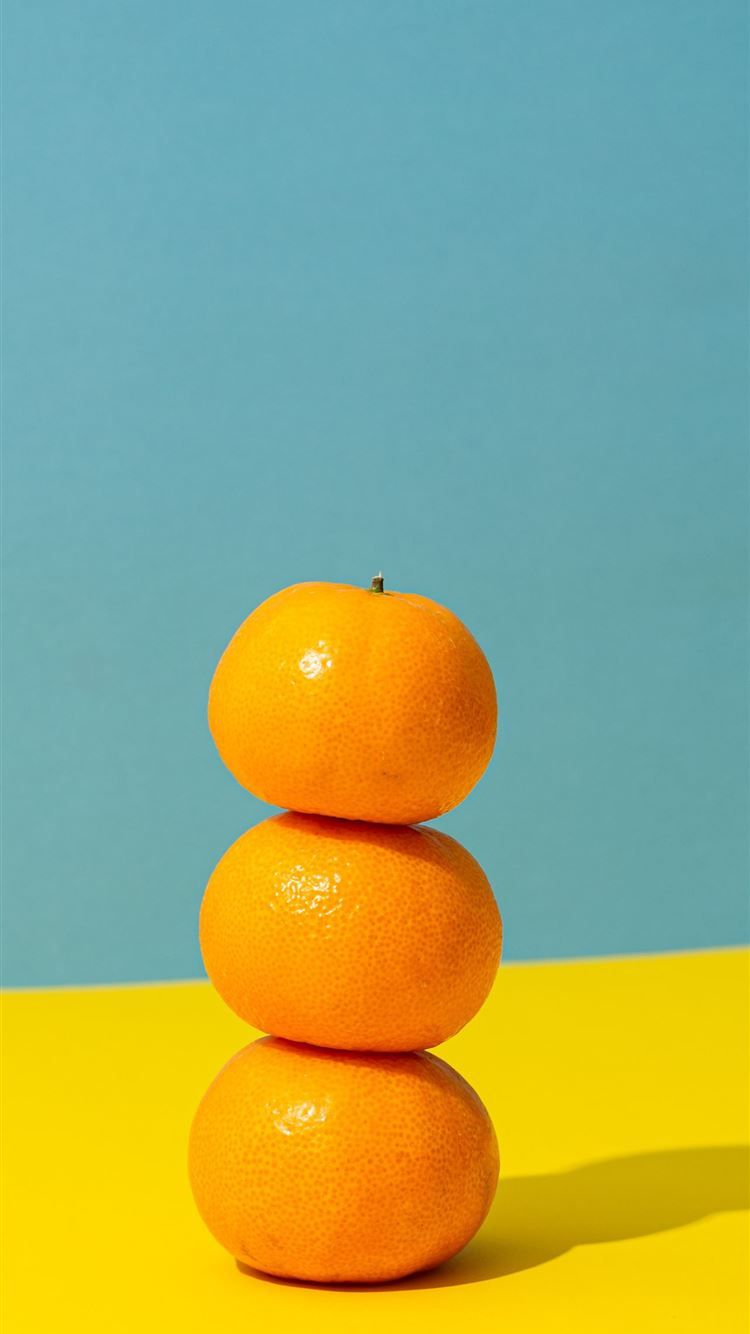 A stack of oranges on top each other - Food