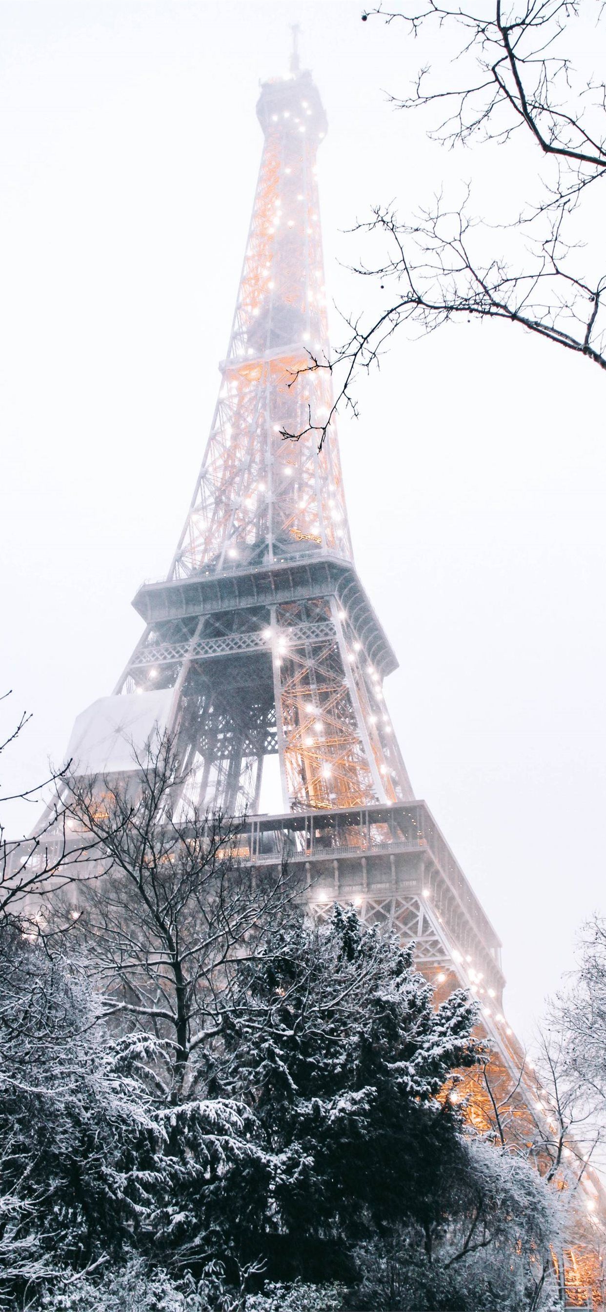 Snowy Paris Coeur iPhone Wallpaper Free Download