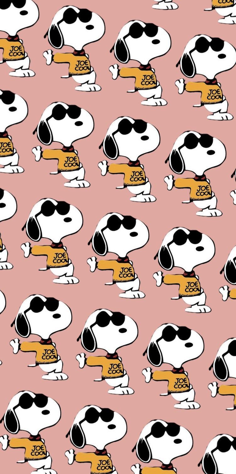 Snoopy iPhone wallpaper. Snoopy wallpaper, Snoopy halloween, Wallpaper iphone christmas