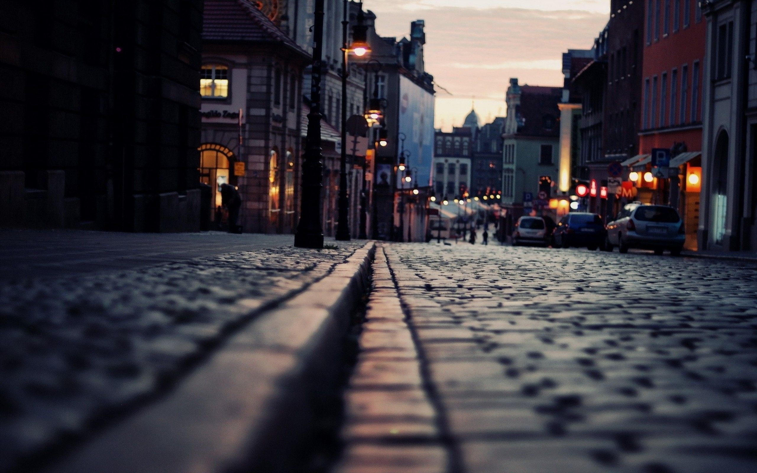 Old Town Sidewalk [2560x1600]