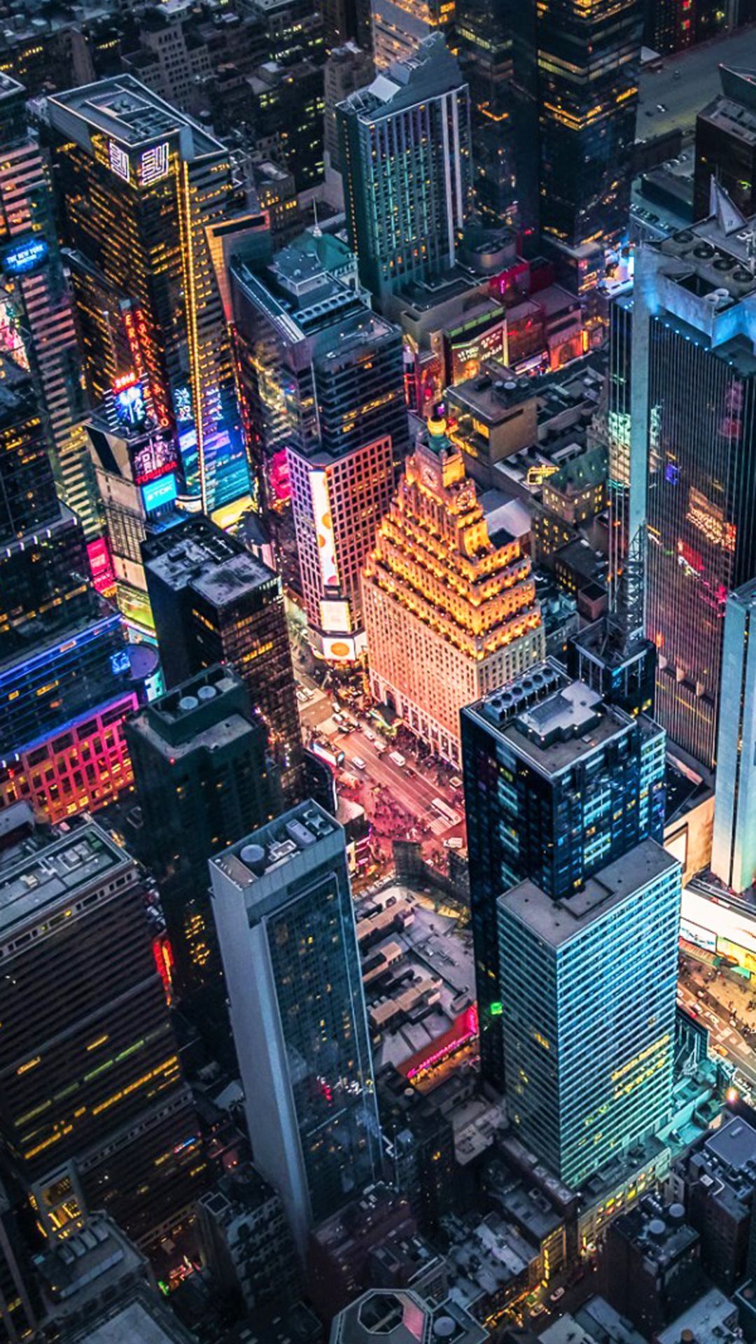 Aerial view of the city of New York at night - New York