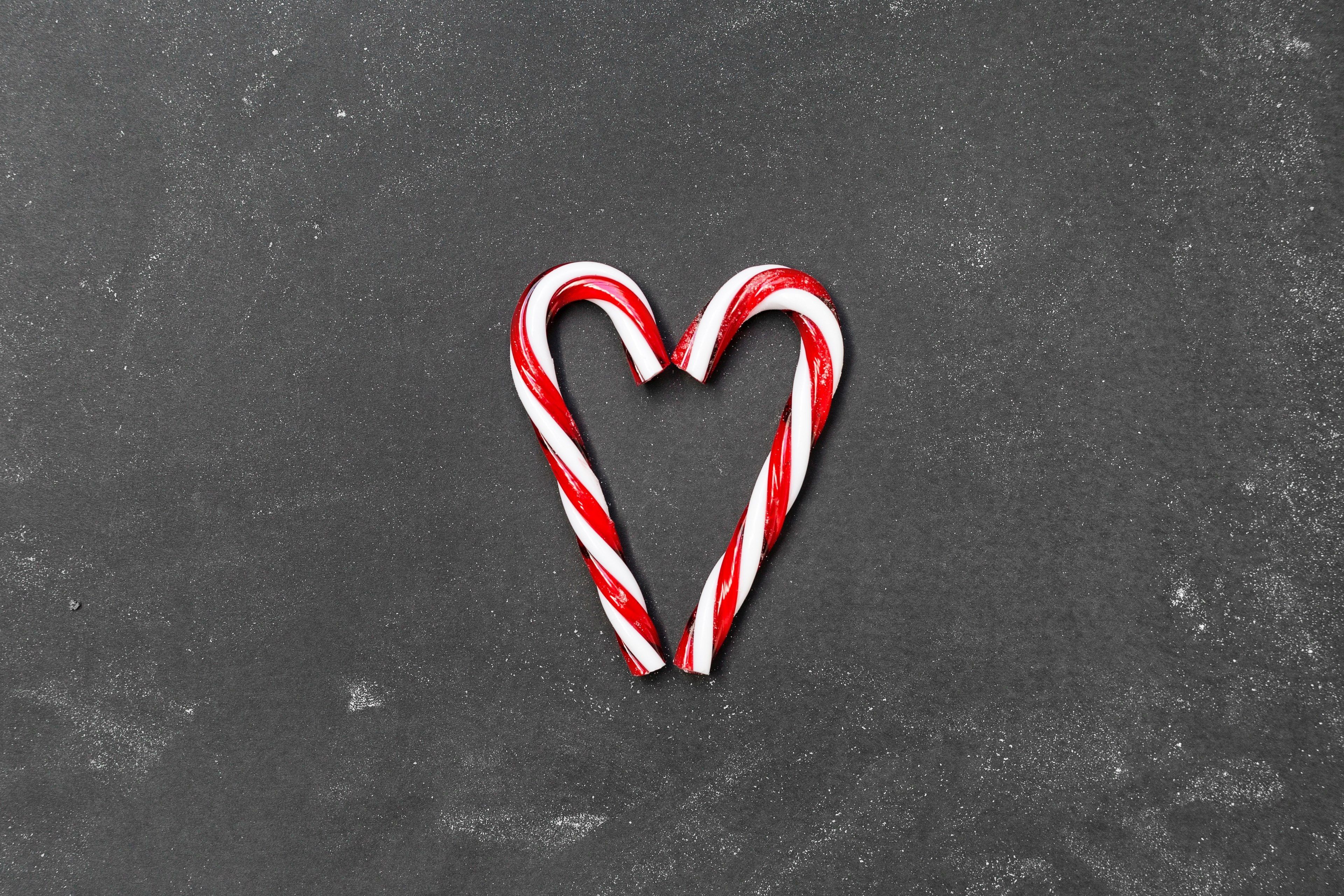 Wallpaper / heart candy cane candy and christmas HD 4k wallpaper free download