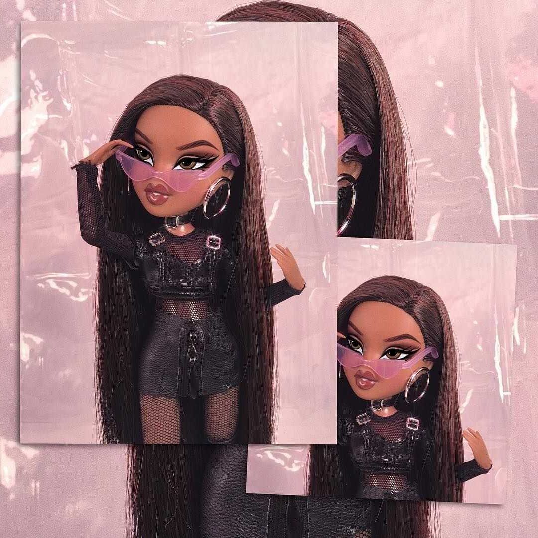 Doll with long hair and sunglasses - Bratz