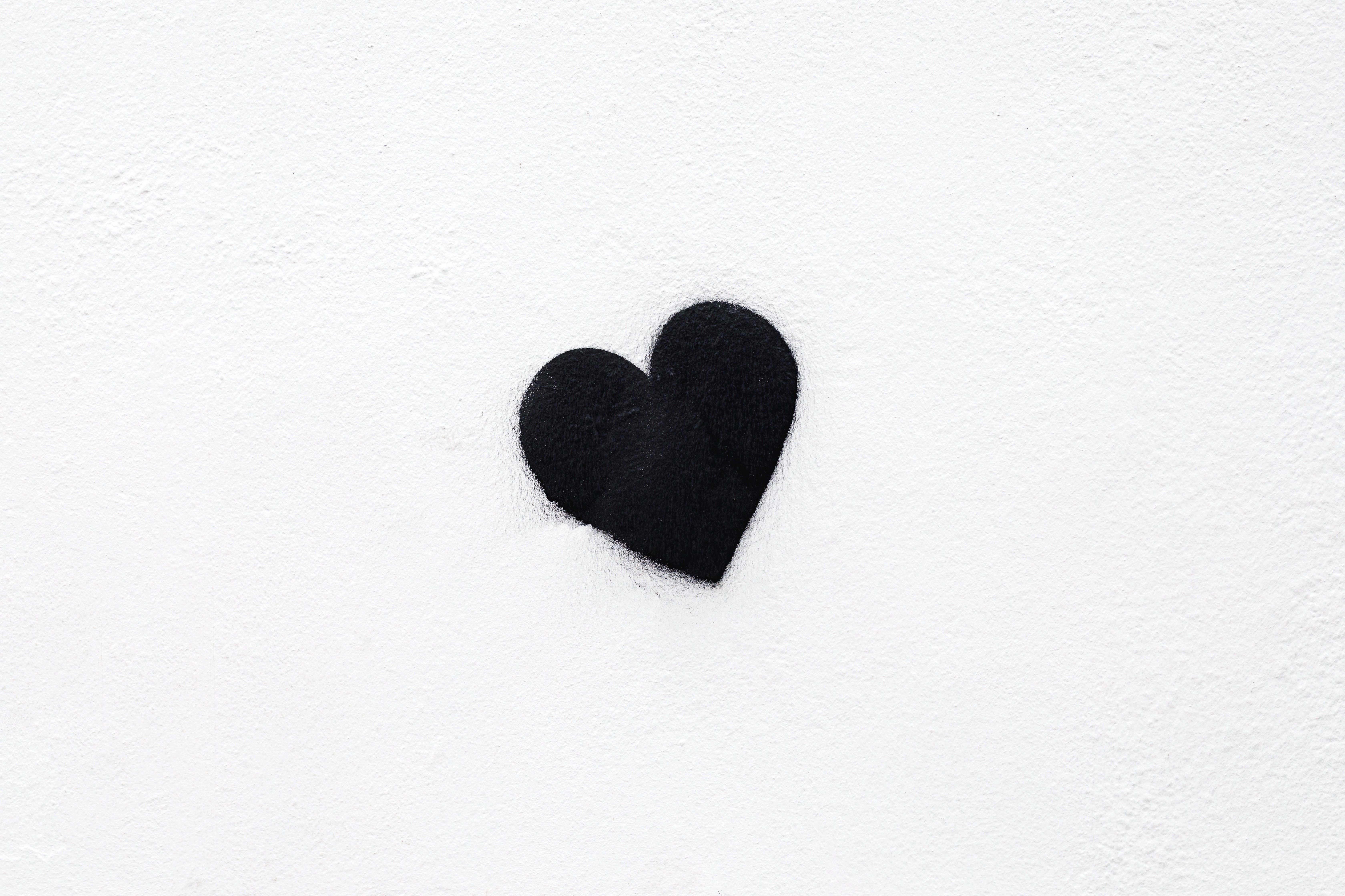 A black heart is drawn on the wall - Heart, black heart