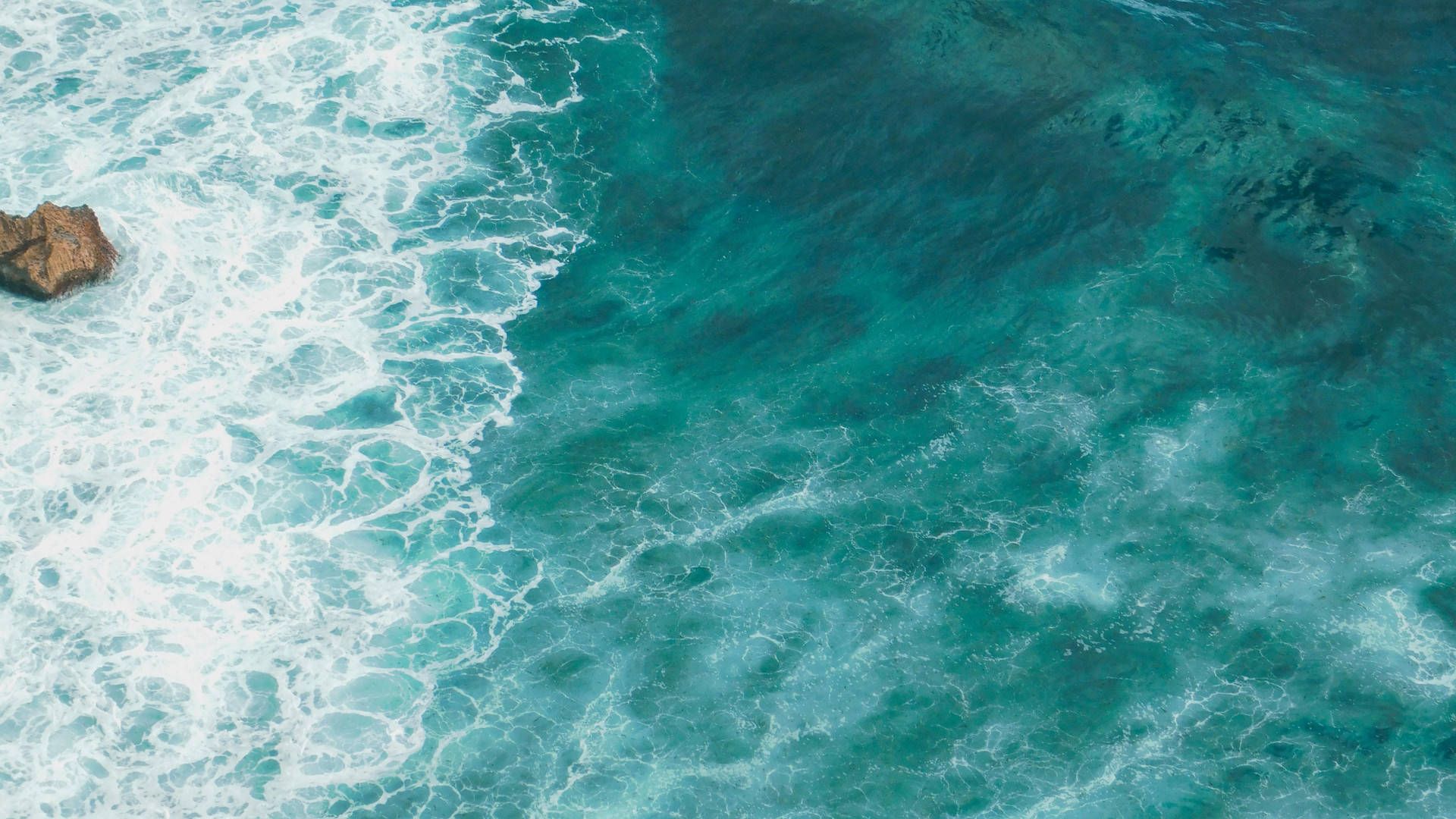 Aerial view of the ocean - Turquoise