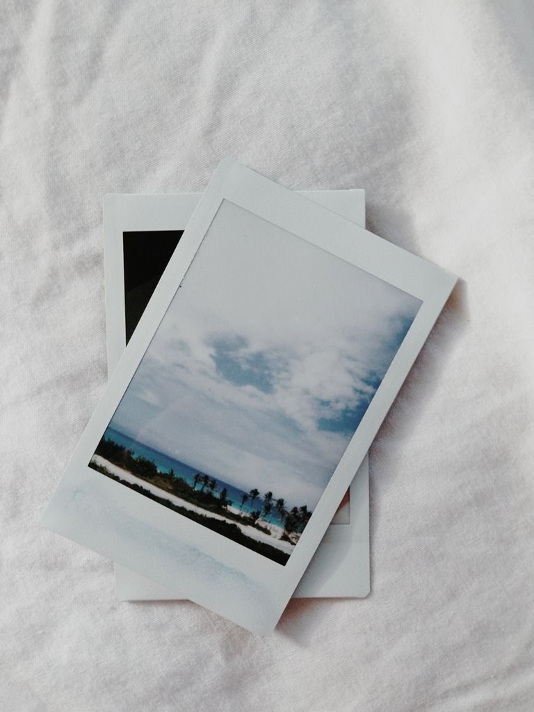 Polaroid. ✌