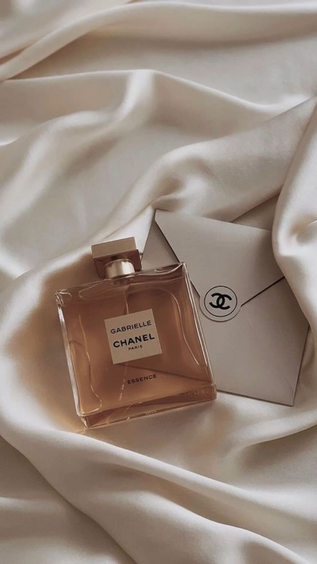 Beige Wallpaper Photo : Chanel Perfume Aesthetic Wallpaper