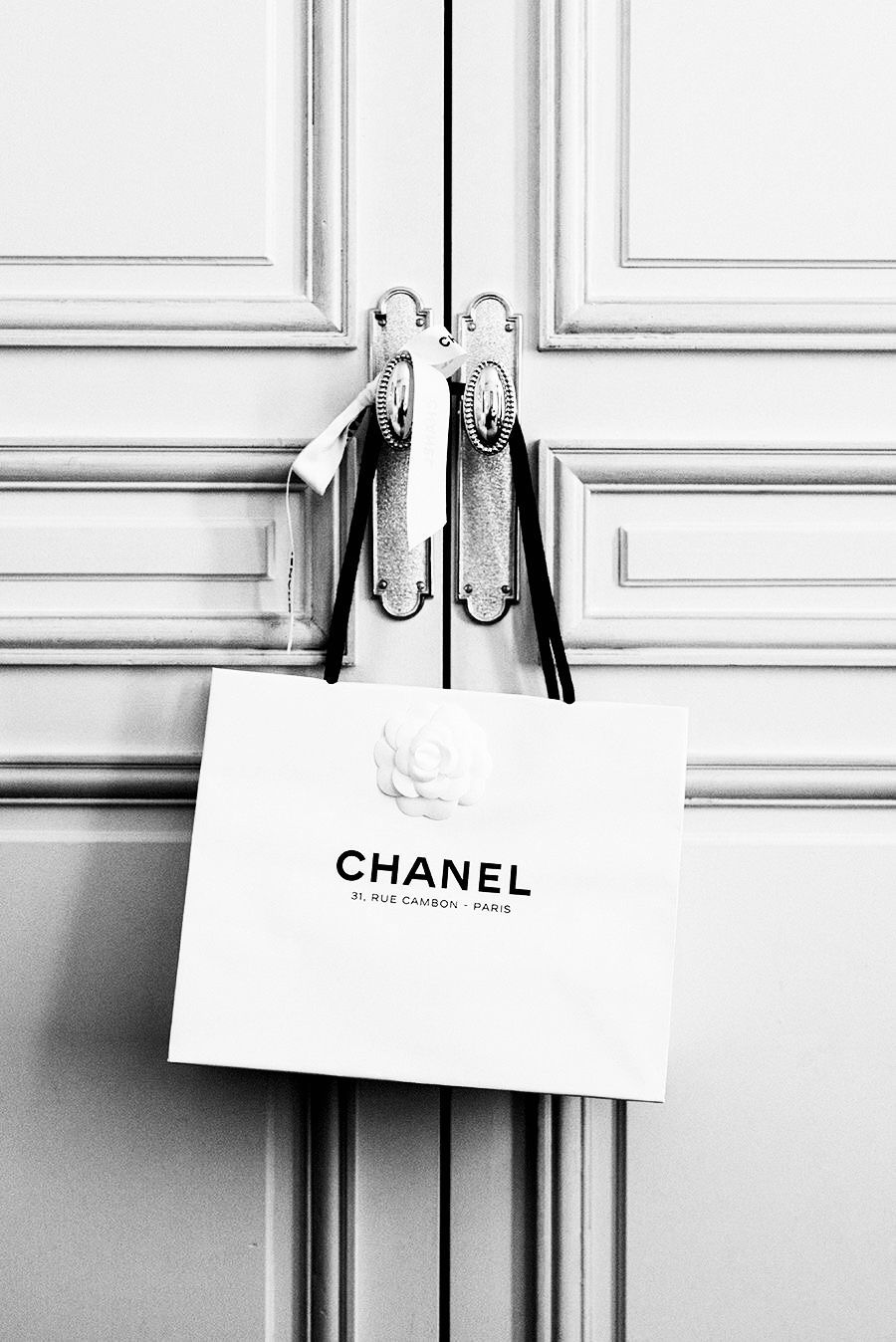 Chanel Aesthetic Wallpaper