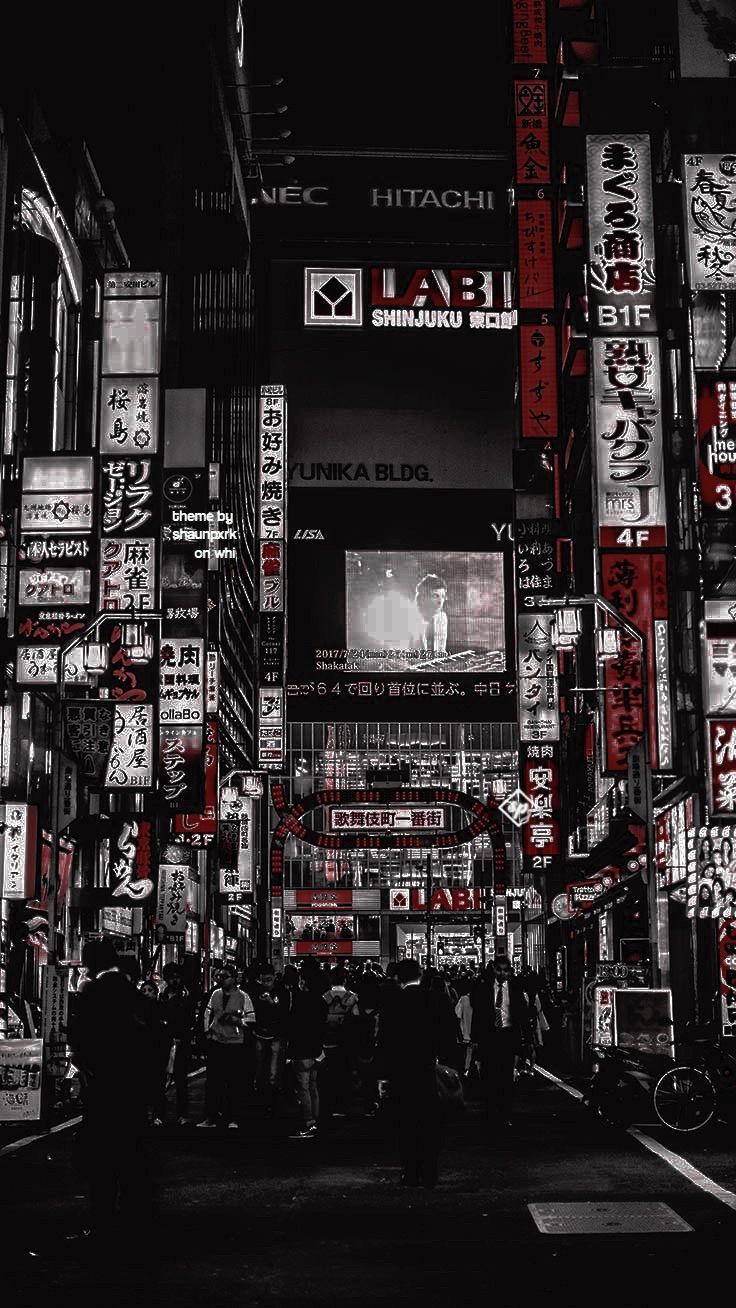 Aesthetic black and white wallpaper of a busy city street - Japanese, Japan