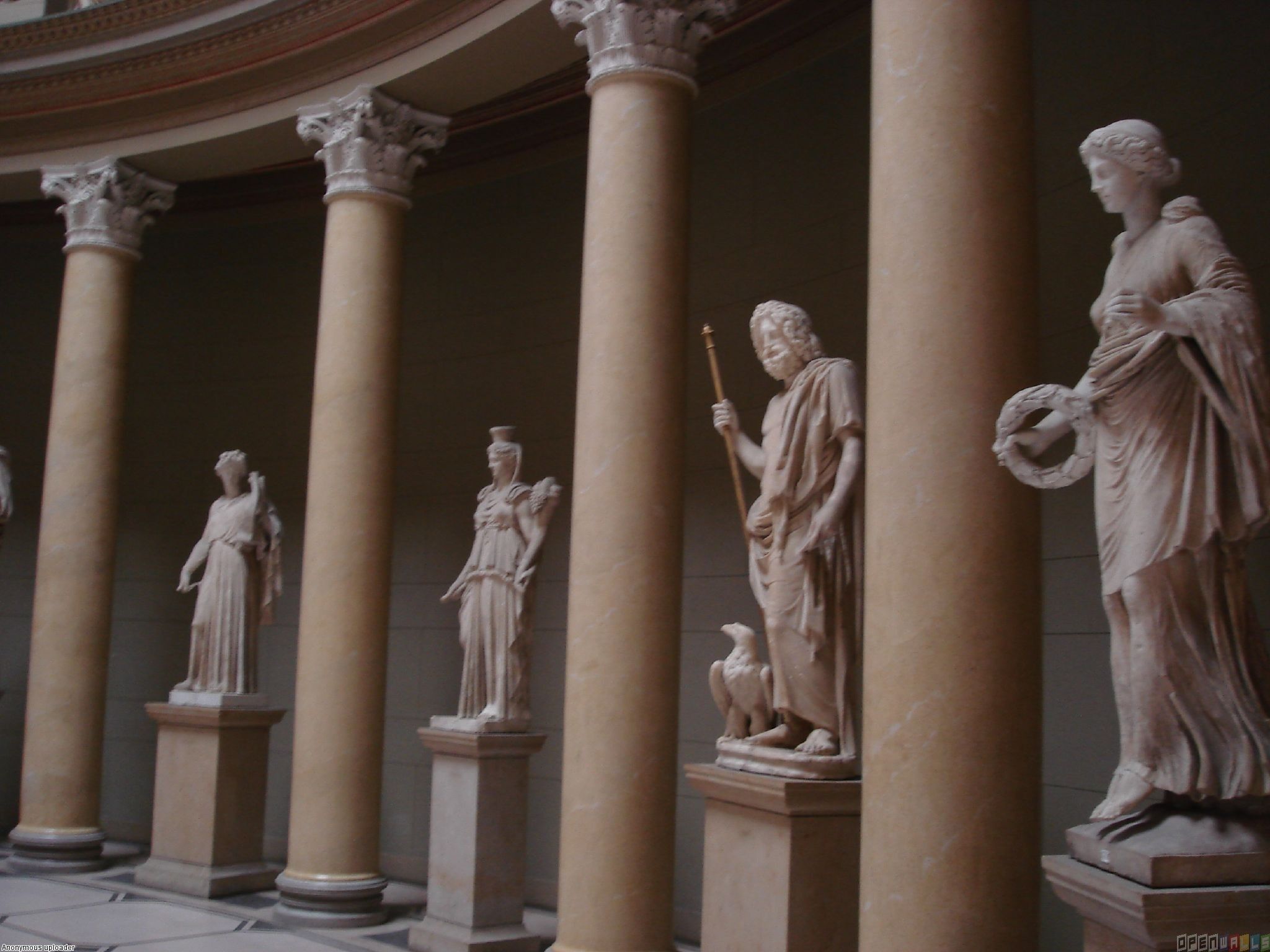 A group of statues in the middle - Greek statue, Greek mythology