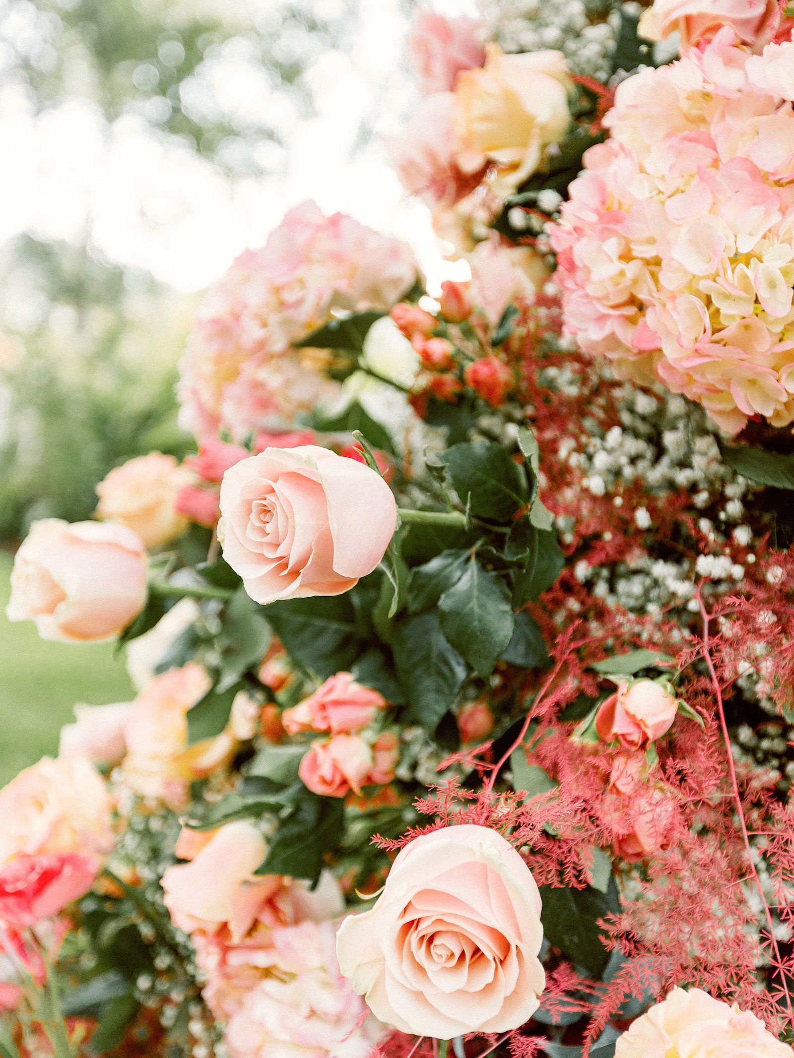 Fairytale Wedding Decor, Pink Roses and Hydrangeas Lush Altar Flowers. Tampa Bay Wedding Photographer Dewitt for Love. Wedding Florist Lemon Drops Me Tampa Bay. Most Trusted Wedding
