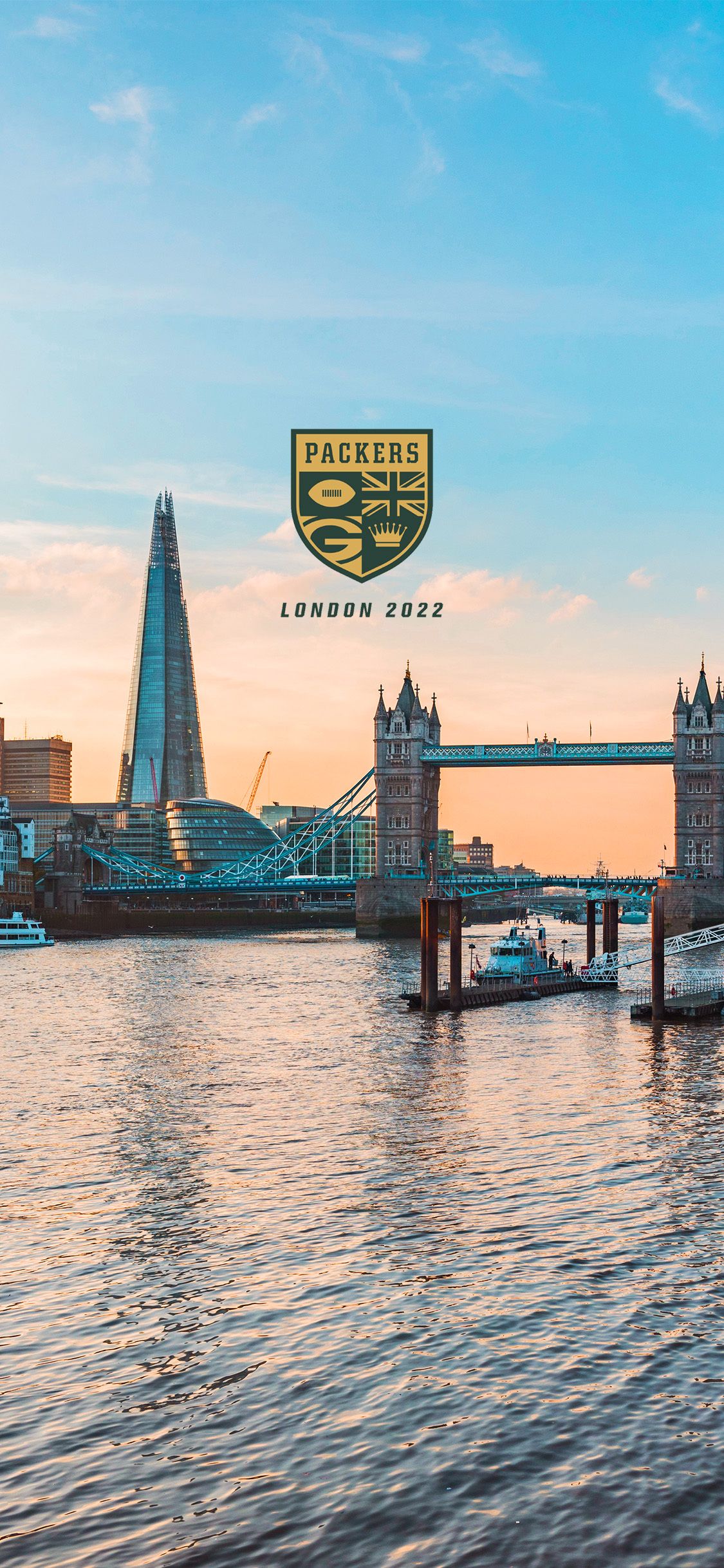 The London skyline with the tower bridge and the Shard in the background - London