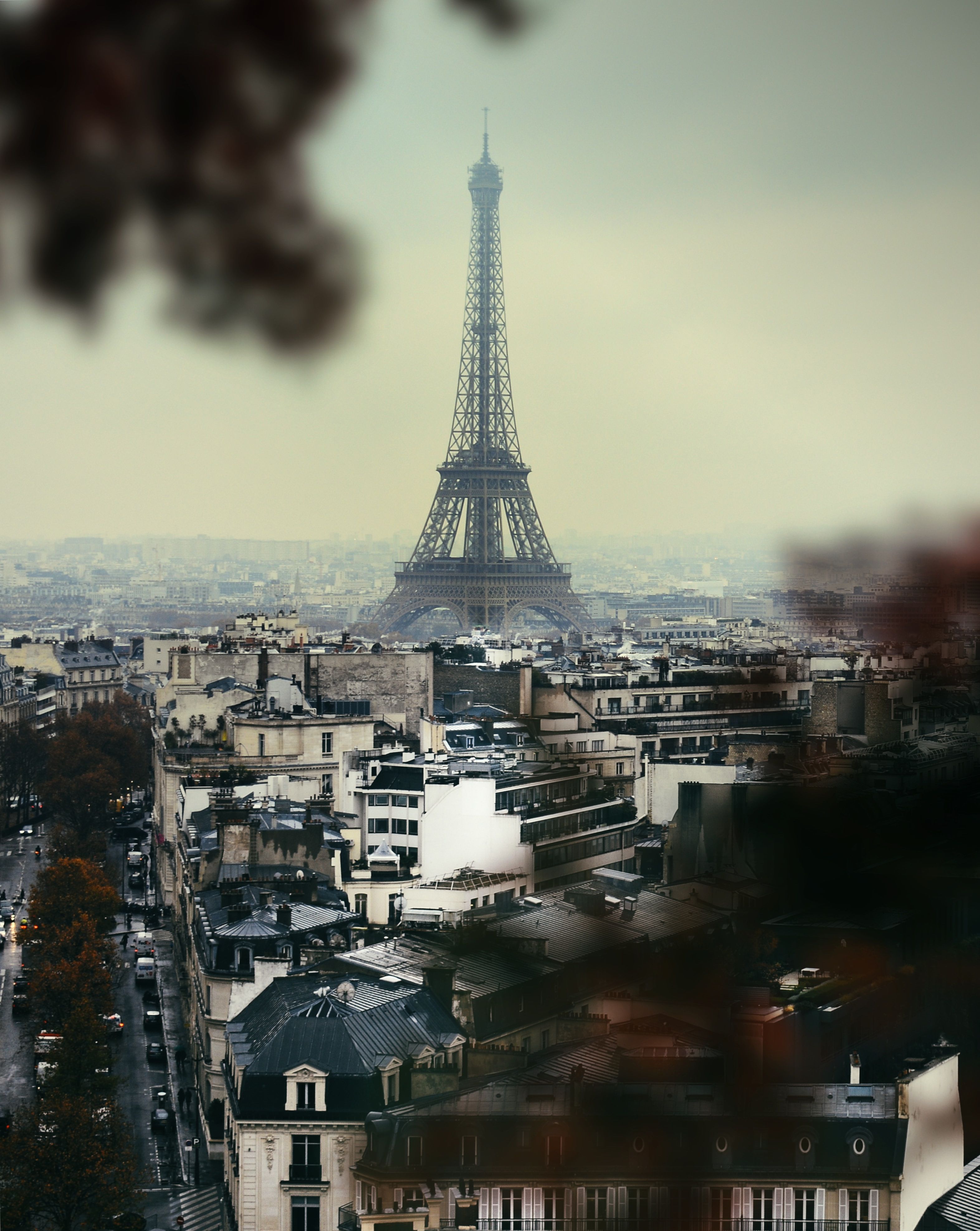 A picture of the Eiffel Tower in Paris, France. - Paris, Eiffel Tower, architecture