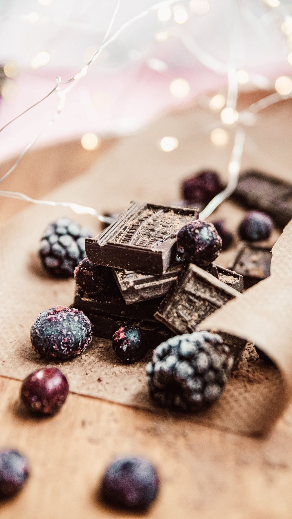 Download Wallpaper 938x1668 Chocolate, Berries, Dessert, Garland Iphone 8 7 6s 6 For Parallax HD Background