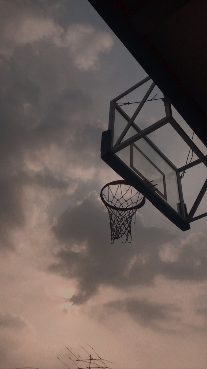 Basketball hoop in the sky - Basketball