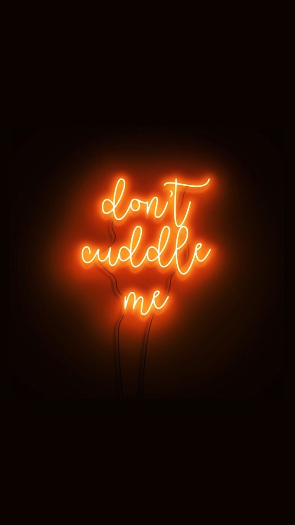 A neon sign that says don't hug me - Neon orange