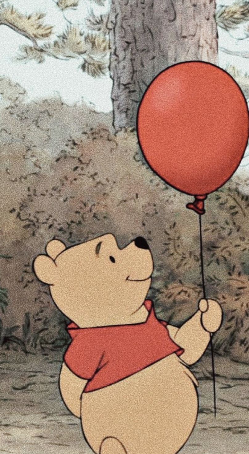 Winnie the Pooh holding a red balloon - Winnie the Pooh, vintage