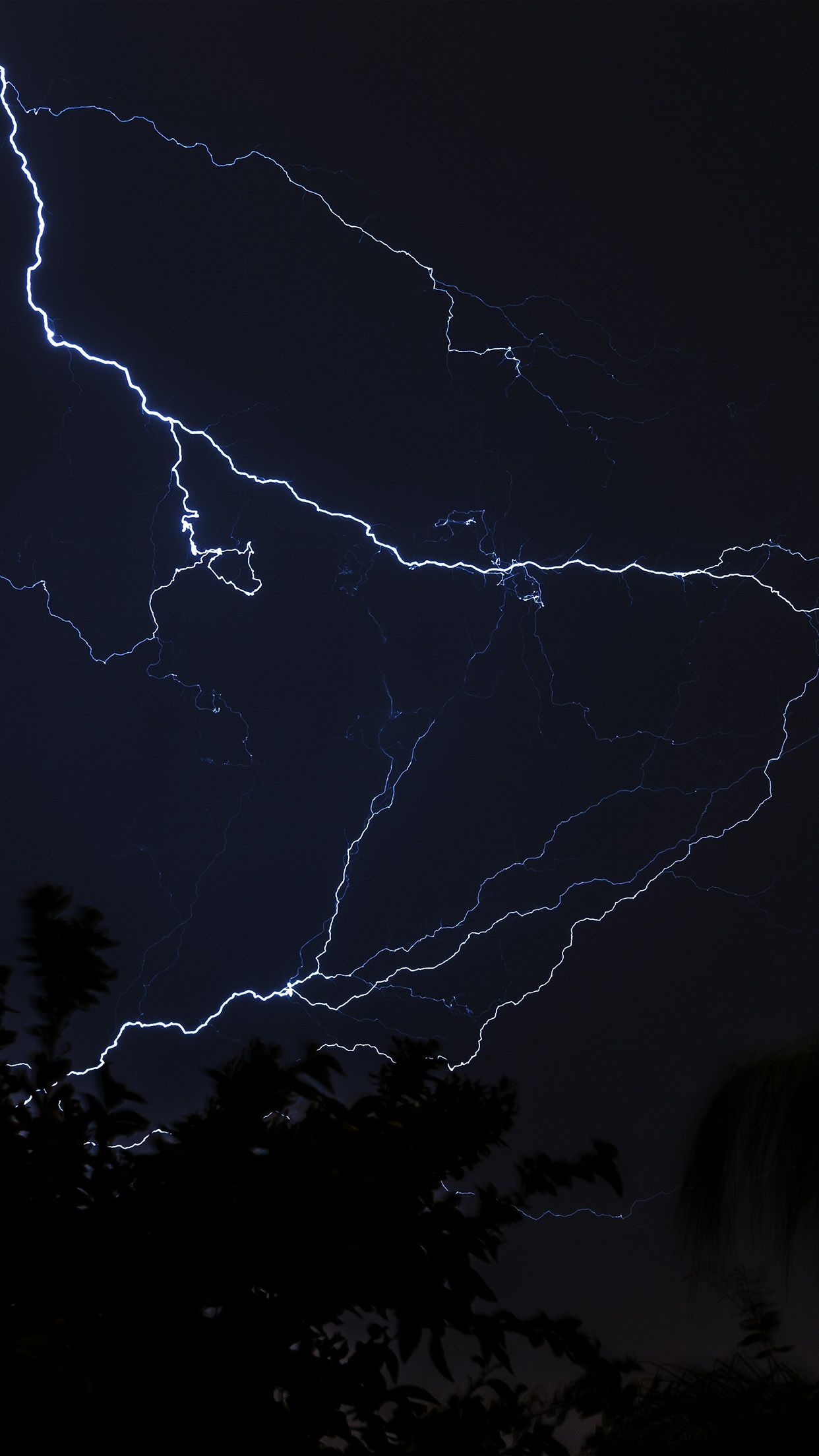 iPhone X wallpaper. thunder bolt sky night dark lightning