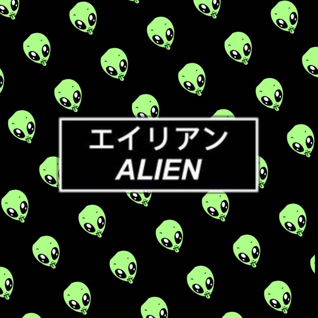 Alien Aesthetic Wallpaper