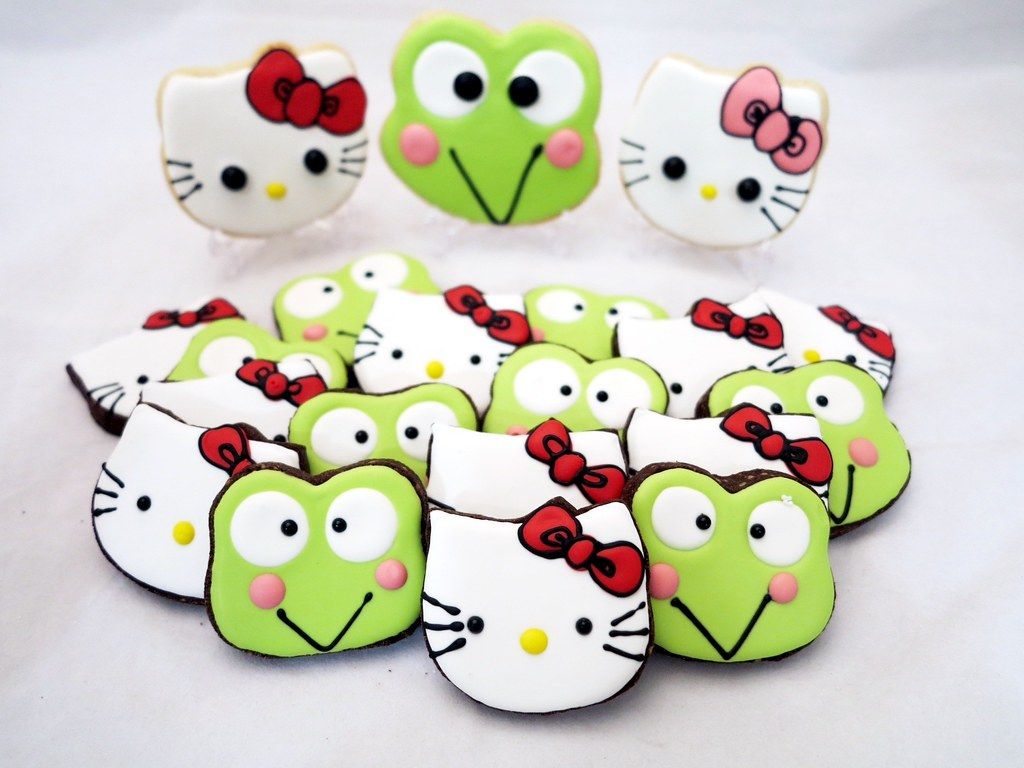 Decorated cookies with Hello Kitty and a frog theme - Keroppi