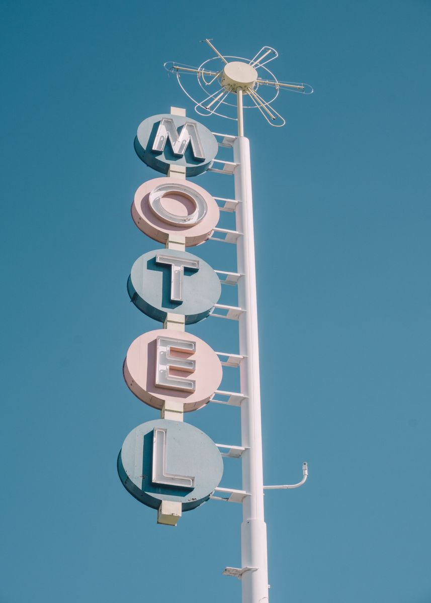 A motel sign with the word 'motor' on it - 50s