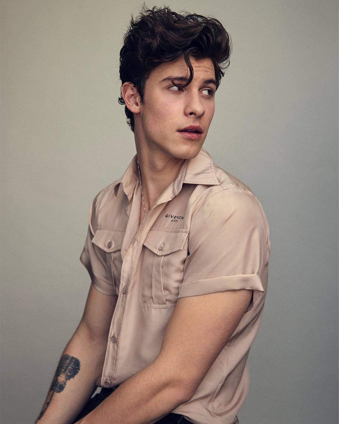 Download Shawn Mendes The Observer Wallpaper