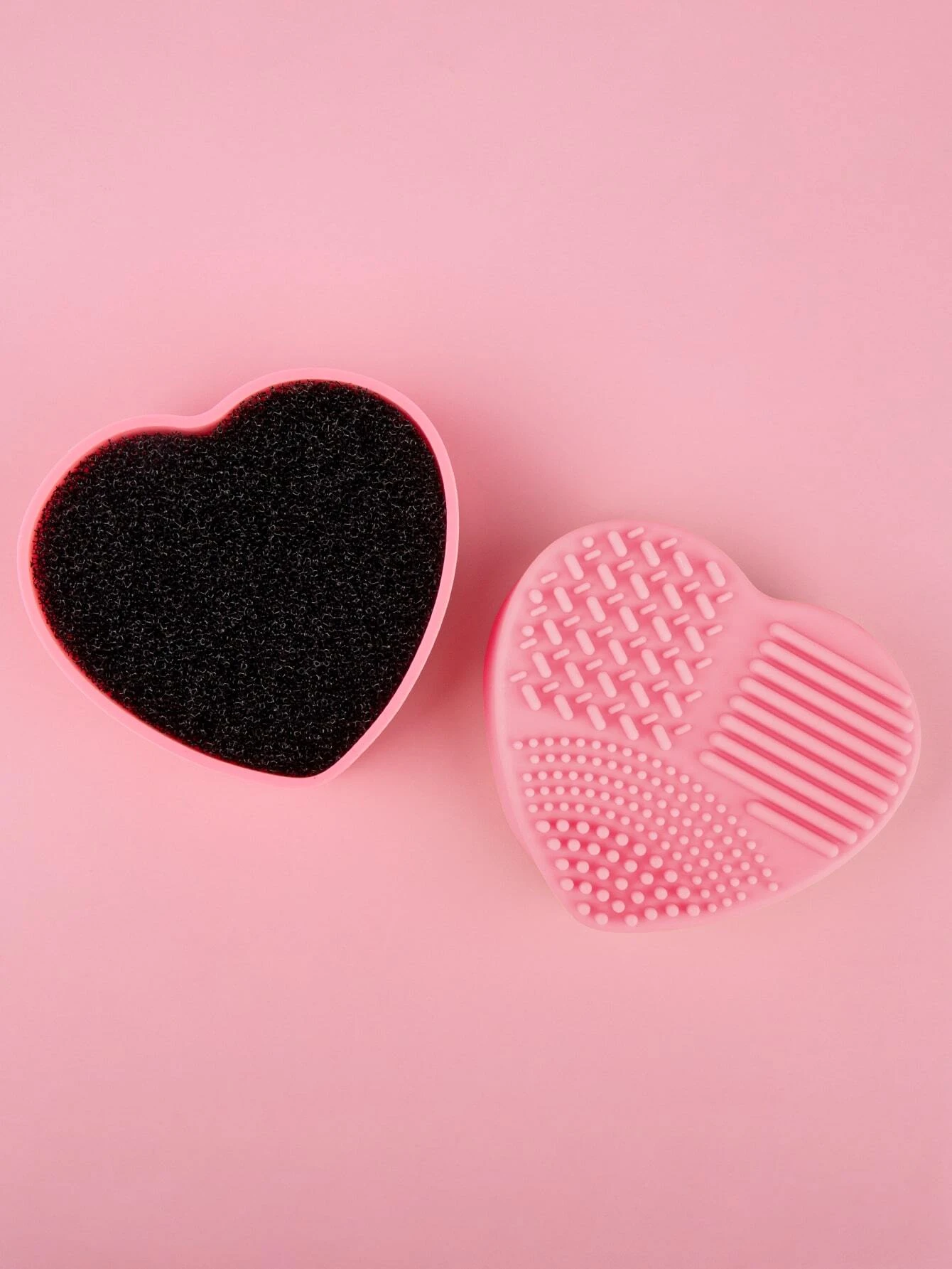 1pc Heart Shaped Makeup Brush Cleaning Bowl