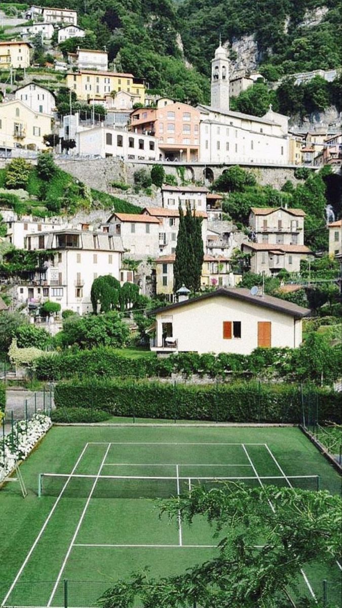 !Me In a Nutshell. Tennis wallpaper, Tennis court backyard, City aesthetic