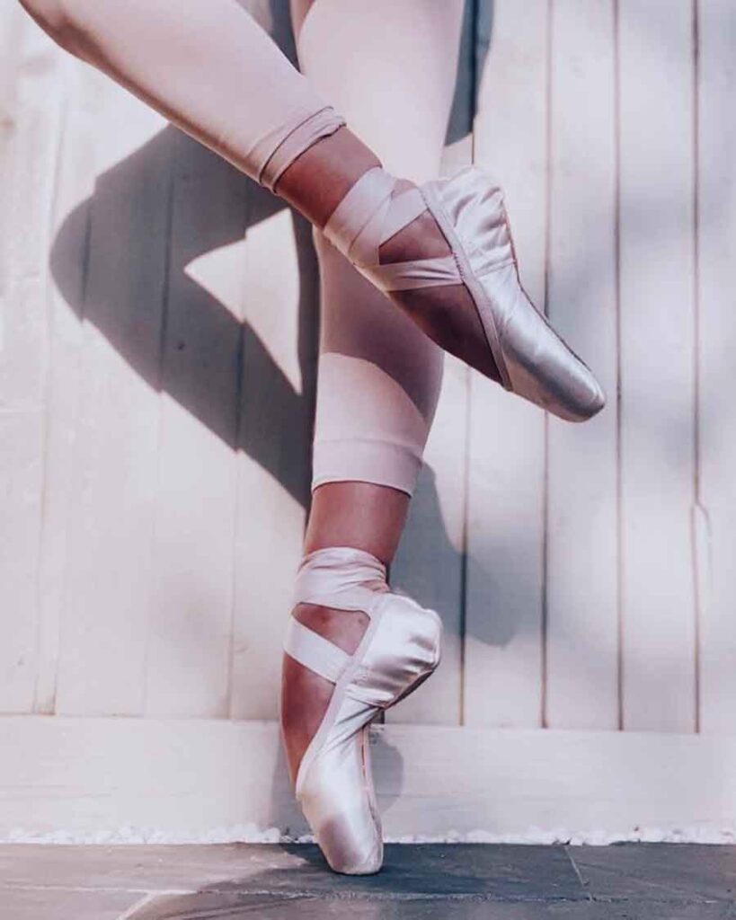 Balletcore: The Ballet Aesthetics that will Channel your Inner Swan Mood Guide
