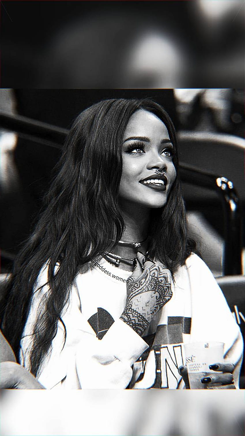 Rihanna Black And White Age Albums, Rihanna Smoking HD phone wallpaper