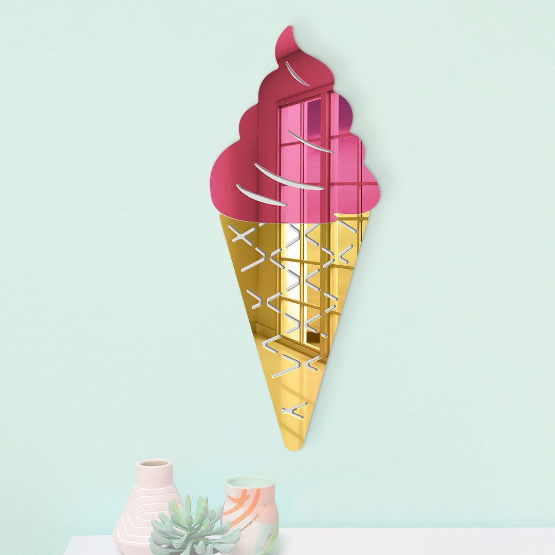 A wall sticker of an ice cream in pink and gold - Ice cream