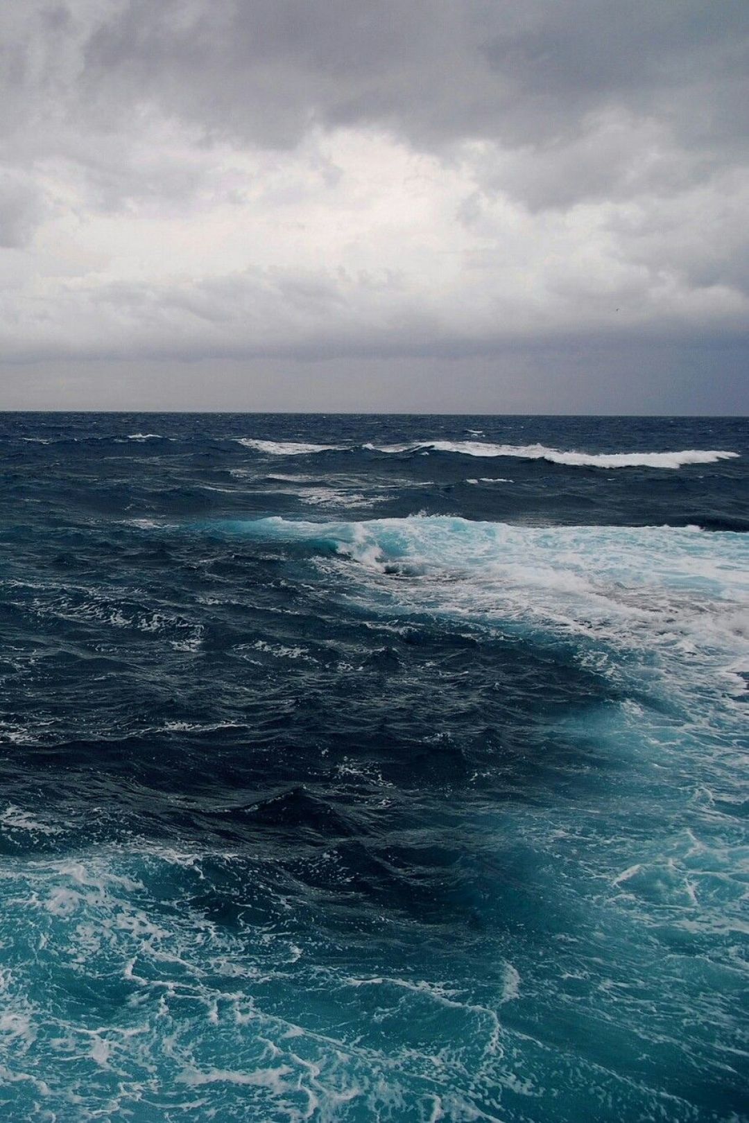 IPhone wallpaper of a stormy ocean - Ocean, water