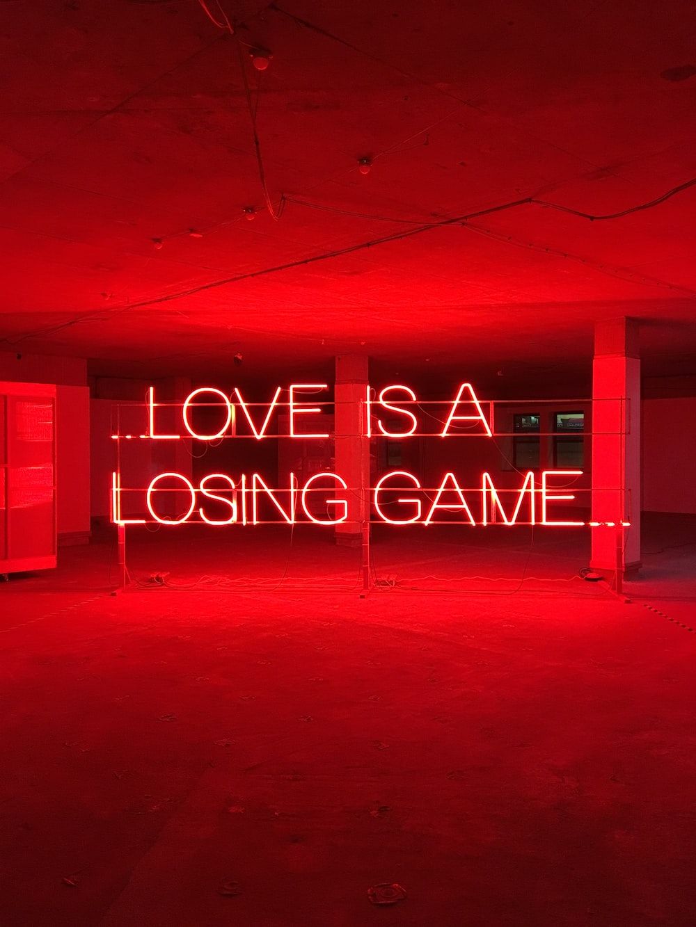 Love is a losing game - Neon red