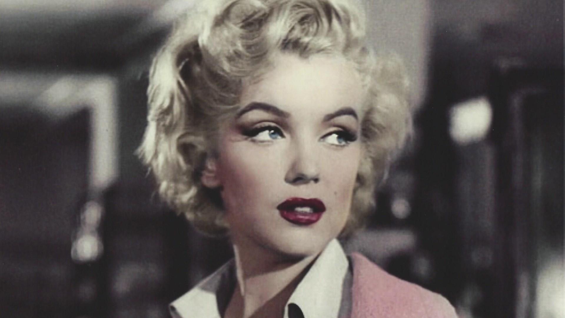 Marilyn Monroe Artistic Wallpaper