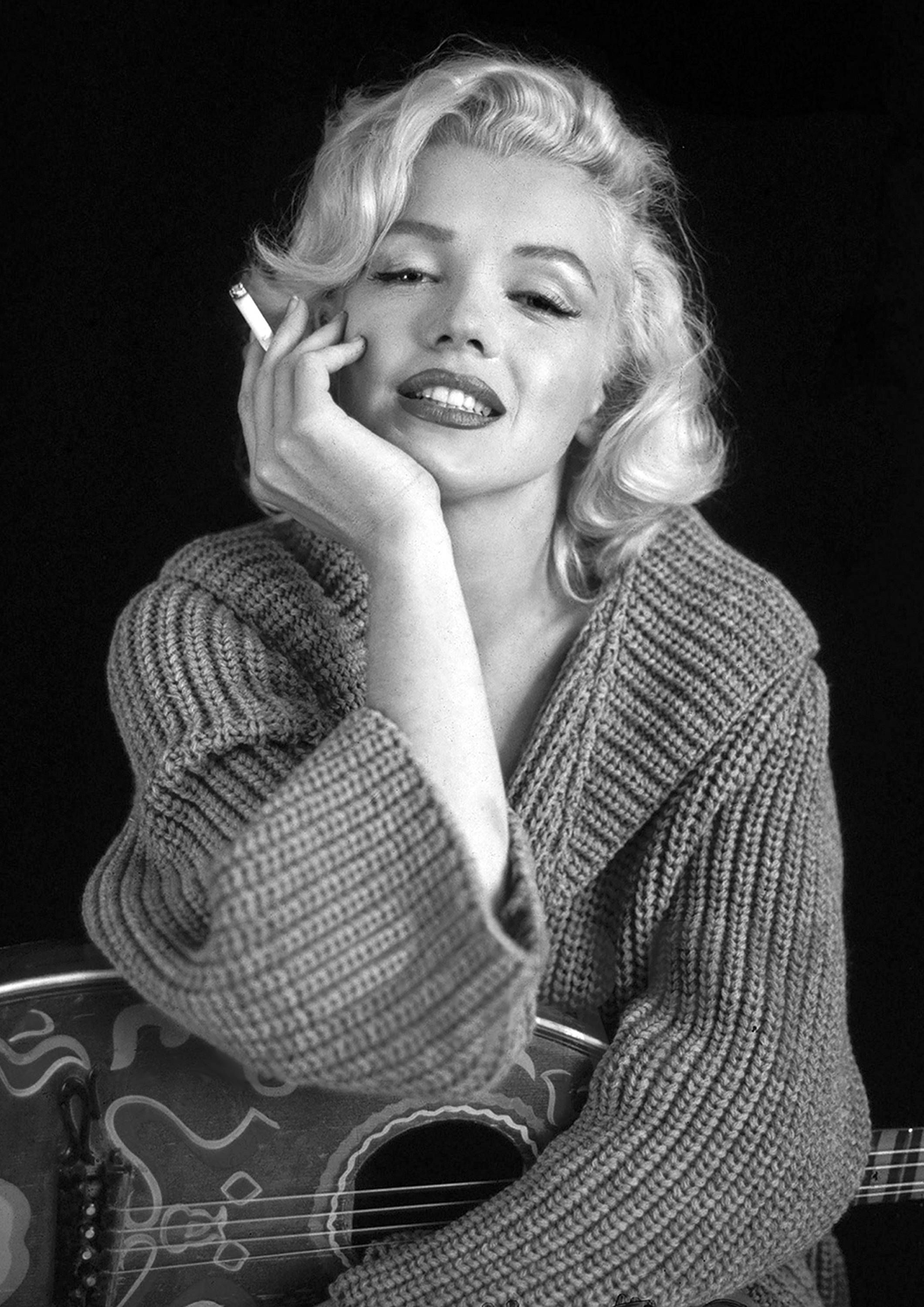 Marilyn Monroe Smoking Wallpaper Free Marilyn Monroe Smoking Background