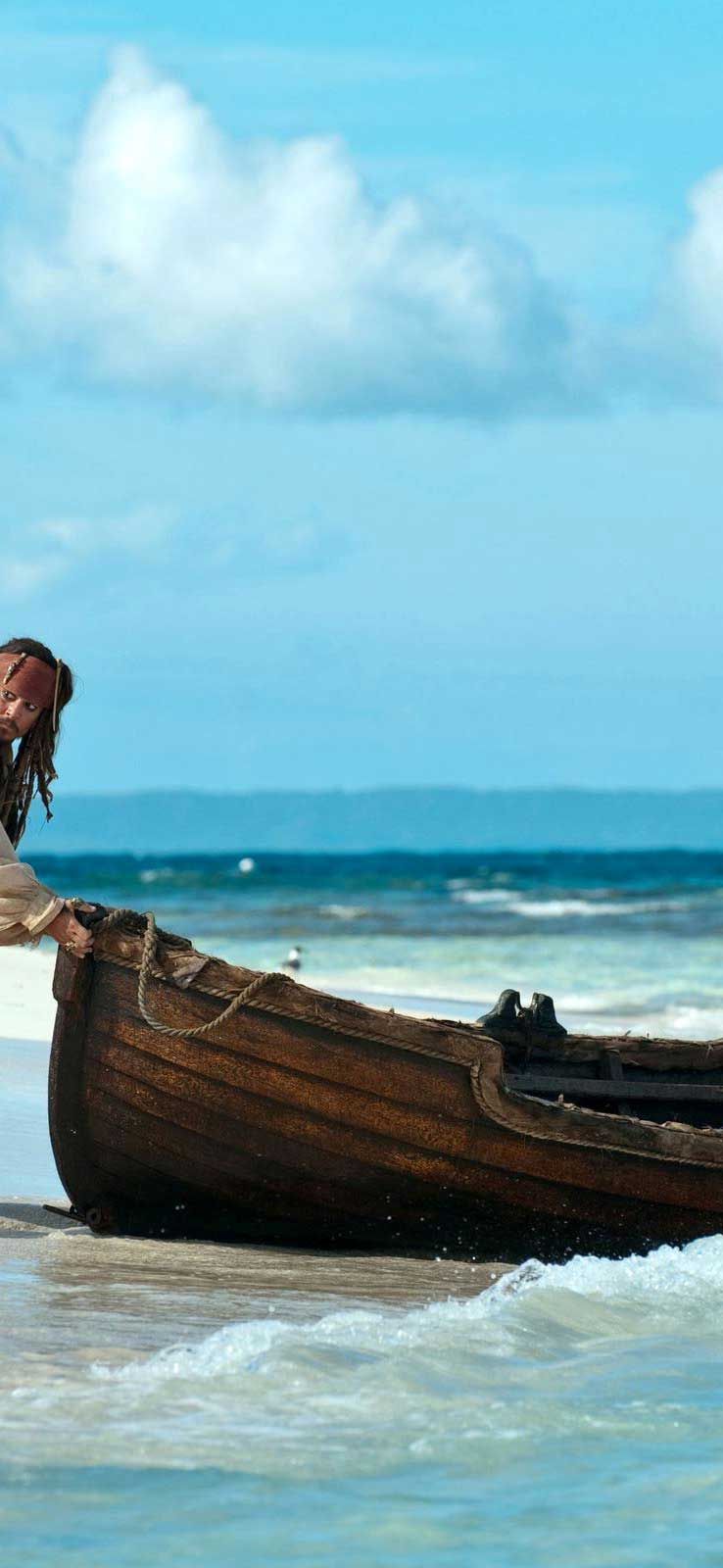 Jack Sparrow and his boat on the beach - Pirate