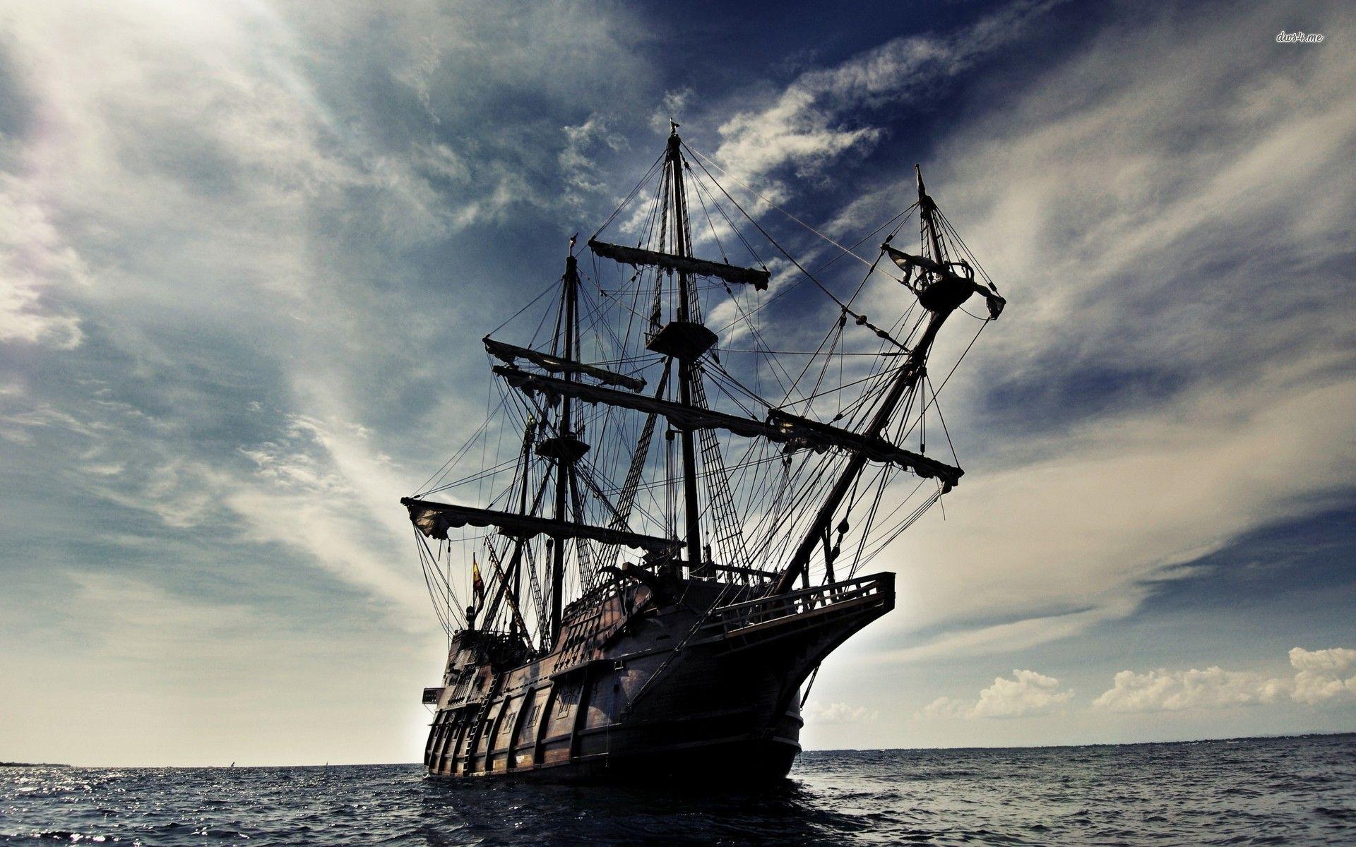 A large ship is sailing in the ocean - Pirate