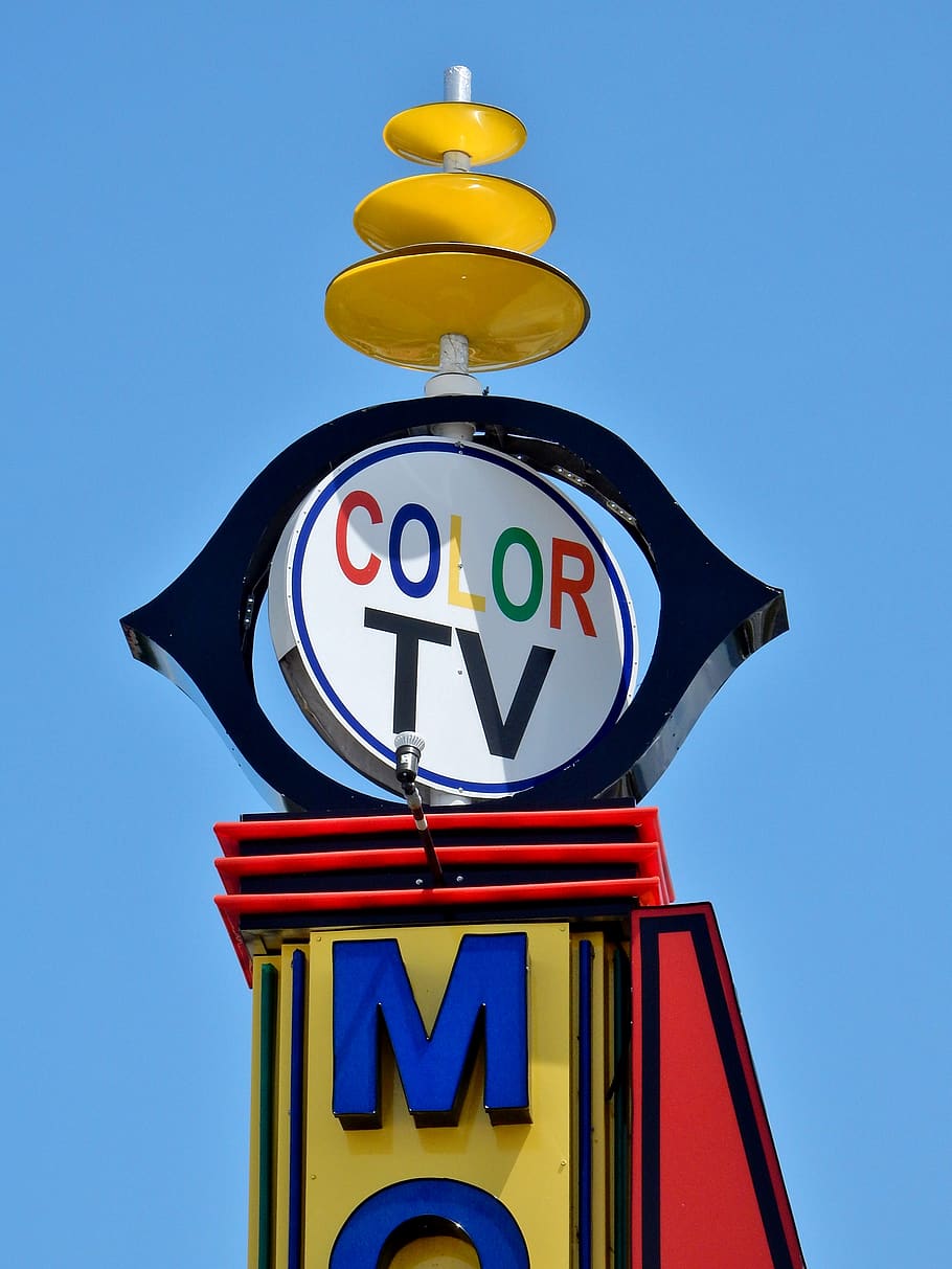 Color TV sign on top of a building - 60s