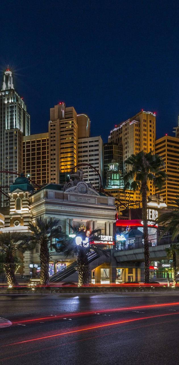 Night view of the city with buildings and traffic lights - Las Vegas