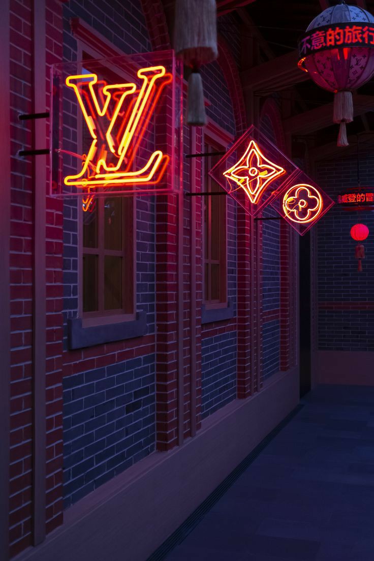 Louis Vuitton's new store in Shanghai is a neon-lit maze of ancient alleys - Texas