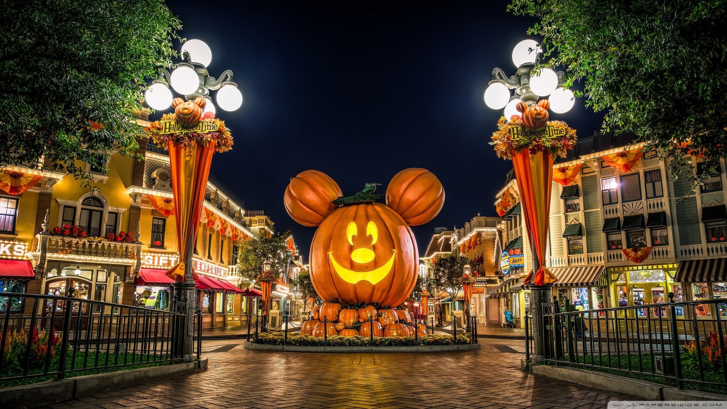 Halloween celebration in the city with a giant pumpkin - Disneyland