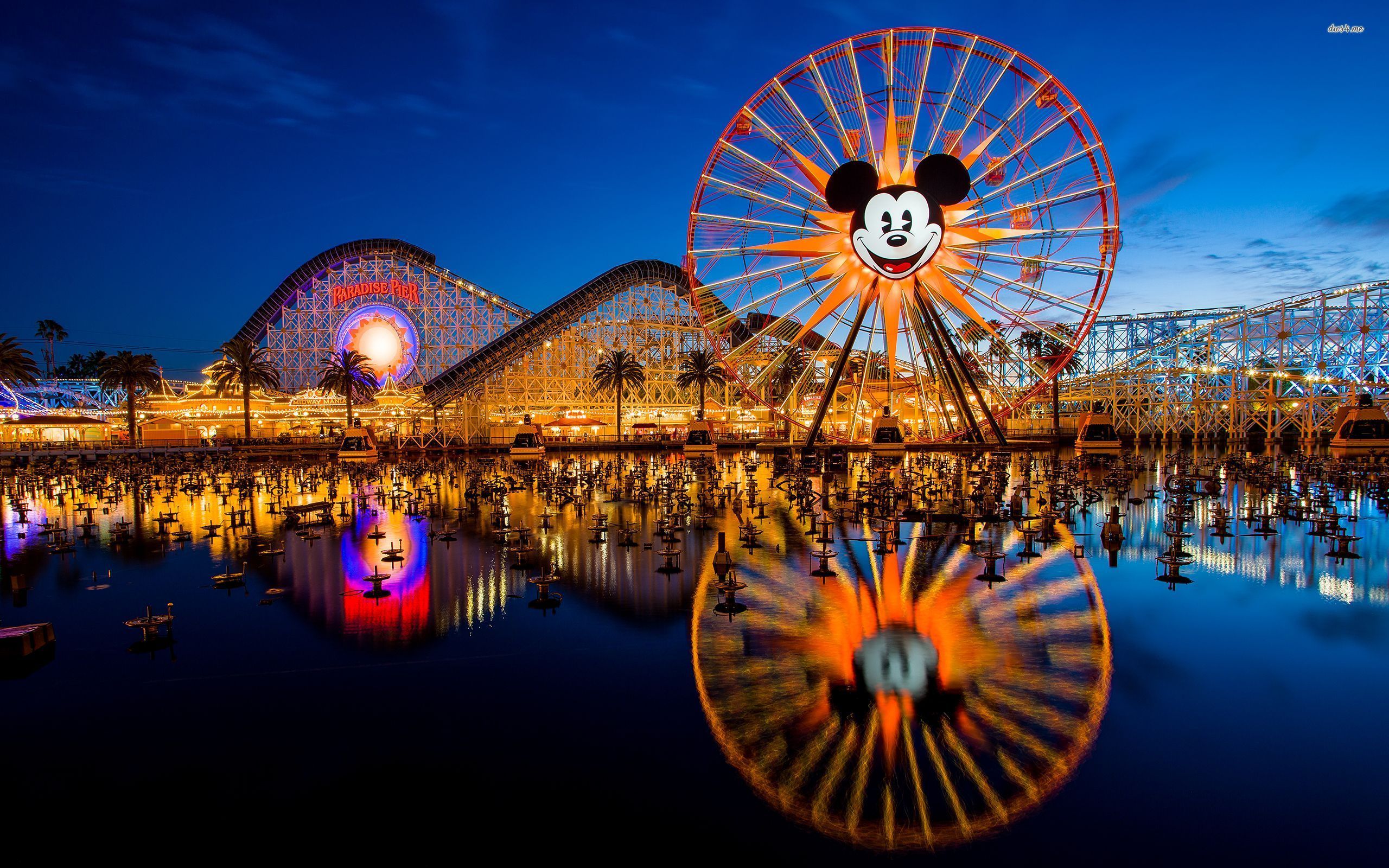 Mickey Mouse at the amusement park wallpaper - Travel wallpapers - #18930 - Disneyland
