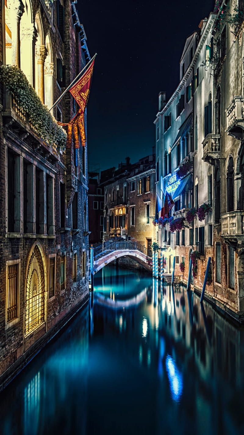 HD venice at night wallpaper