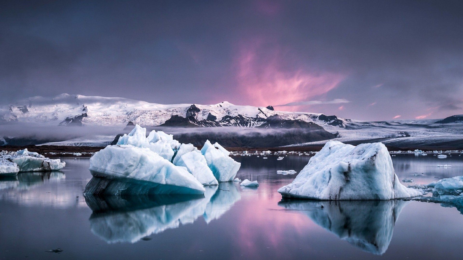 Icebergs in the water wallpaper - Nature wallpapers - #39549 - Ice