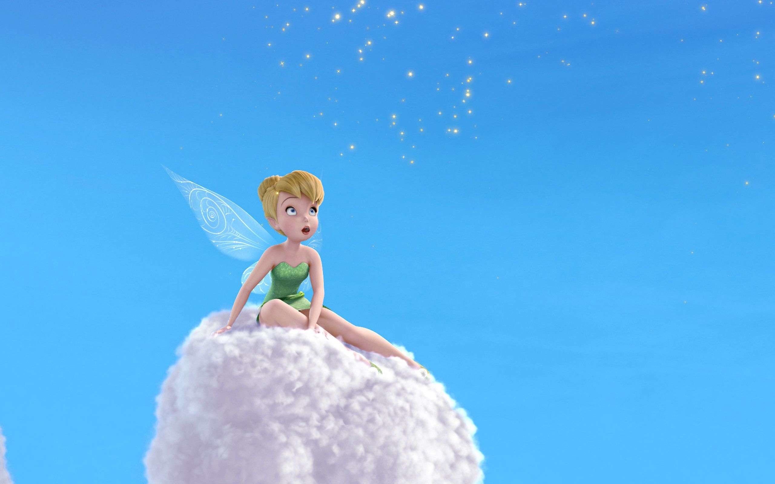 Tinker bell and her friends are flying in the sky - Tinkerbell