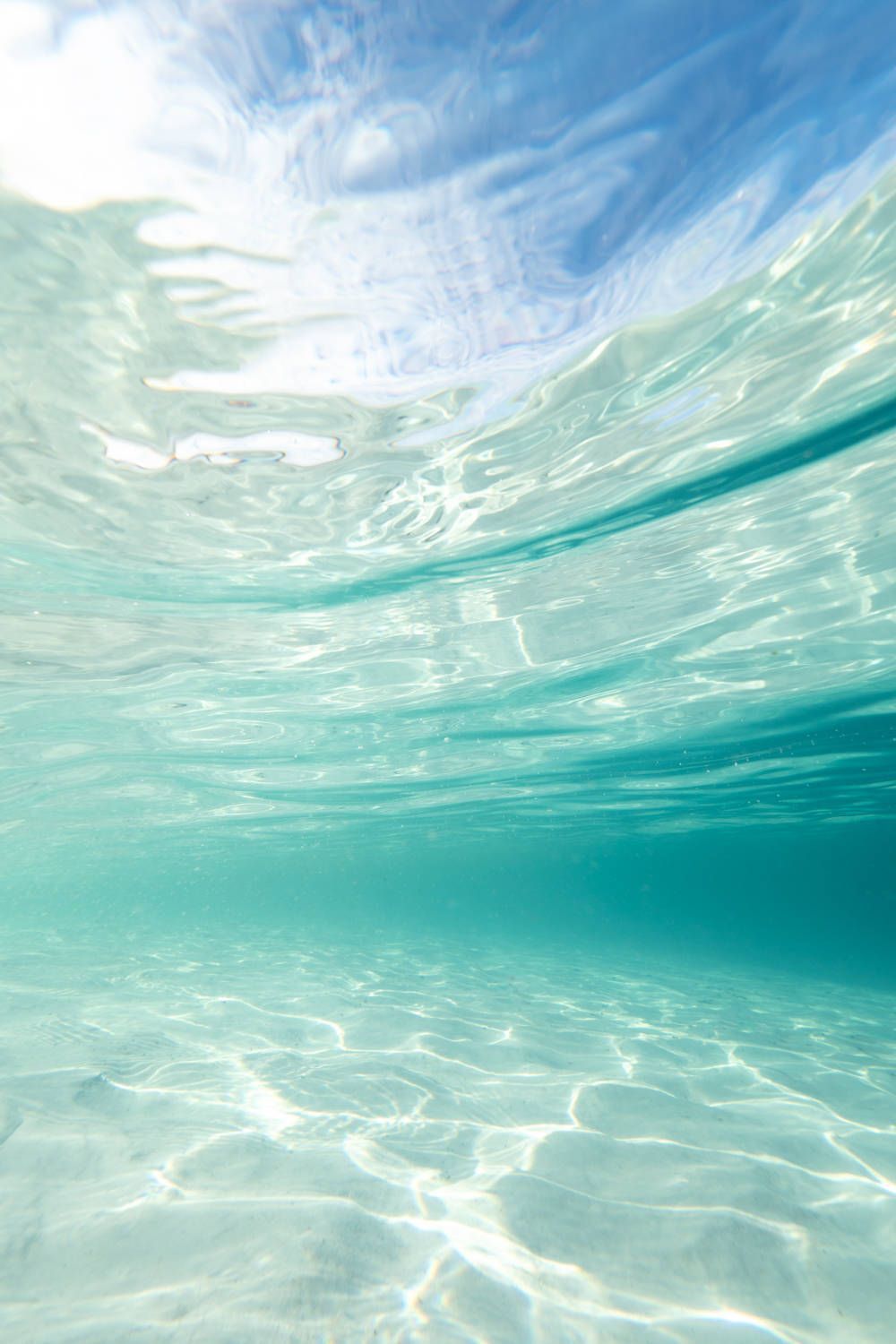 Download Aesthetic Beach Underwater Wallpaper